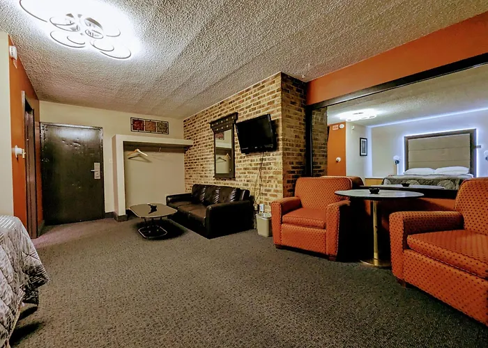 Motel Hickory West